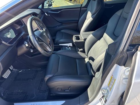 Used 2019 Tesla Model S Performance image 9