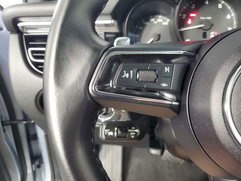 Used 2024 Porsche Macan AWD/4WD image 25