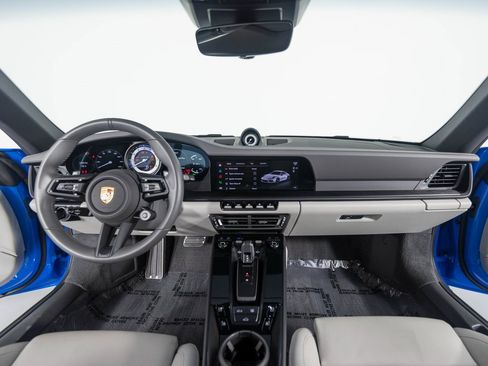 Certified 2024 Porsche 911 Carrera GTS image 30