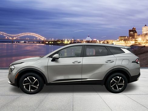 Certified 2023 Kia Sportage LX image 2