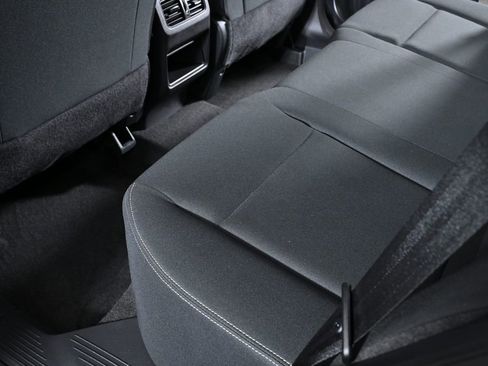 Certified 2025 Nissan Rogue S image 25