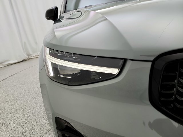 New 2026 Volvo XC40 B5 Ultra w/ Protection Package Premier AWD/4WD image 31