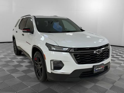 Certified 2023 Chevrolet Traverse Premier w/ Redline Edition AWD/4WD image 7