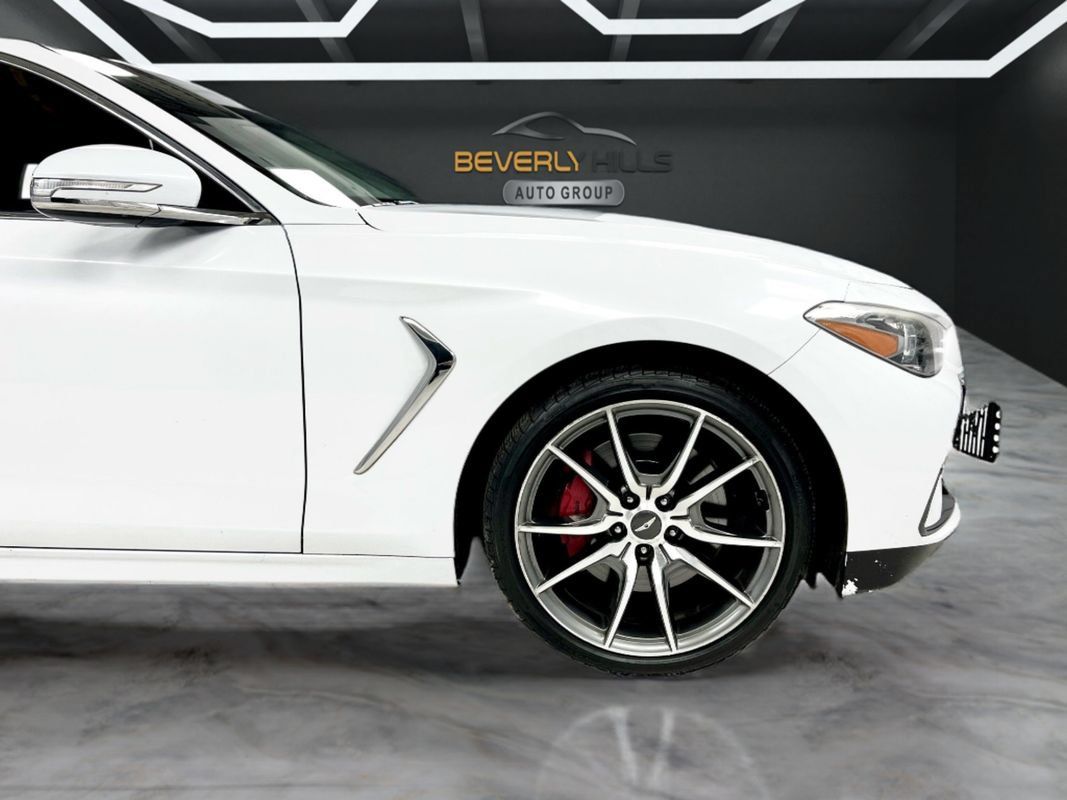 Used 2019 Genesis G70 2.0T Sport RWD image 11