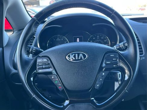 Used 2017 Kia Forte S FWD image 16
