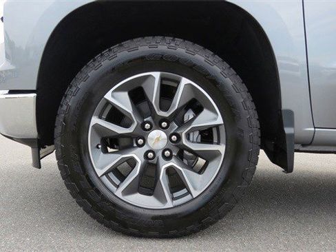 New 2024 Chevrolet Silverado 1500 Custom Trail Boss w/ LPO, Dark Essentials Package image 14