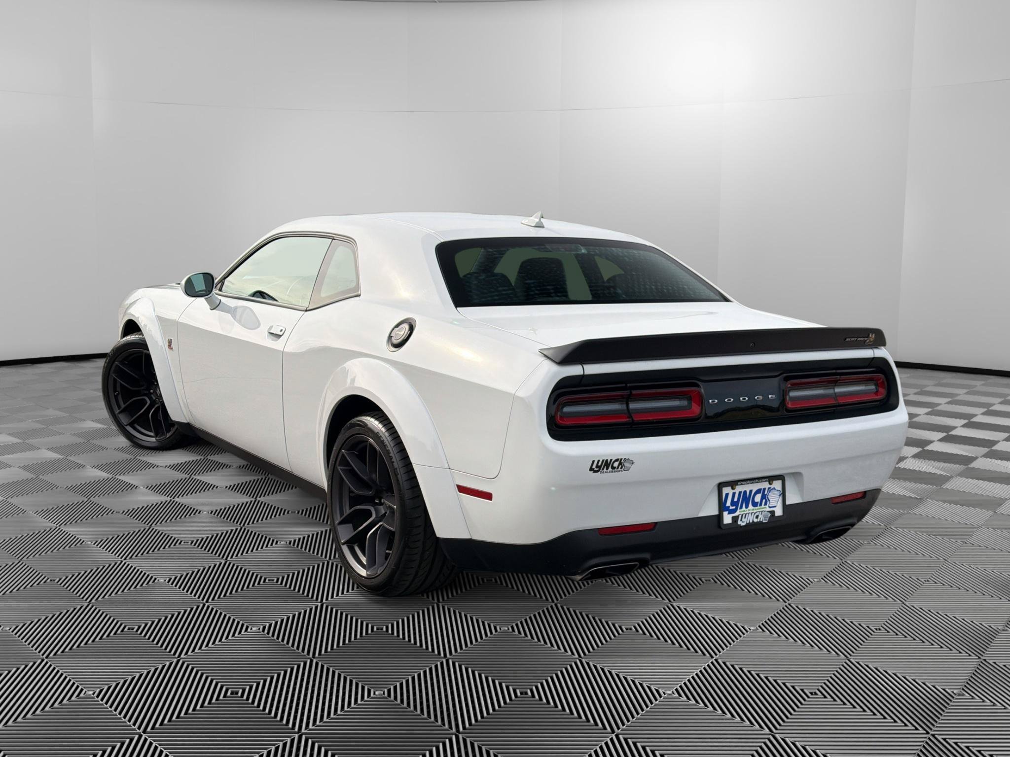 Used 2021 Dodge Challenger R/T Scat Pack RWD image 2