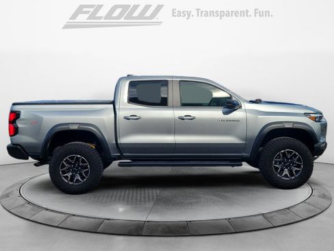 Used 2024 Chevrolet Colorado ZR2 w/ ZR2 Convenience Package III image 10