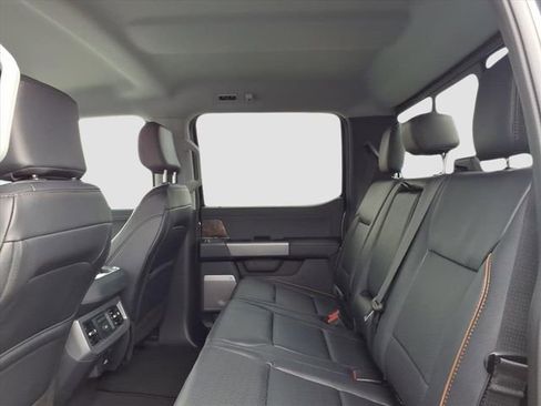 New 2026 Ford F250 Lariat w/ Black Appearance Package image 7