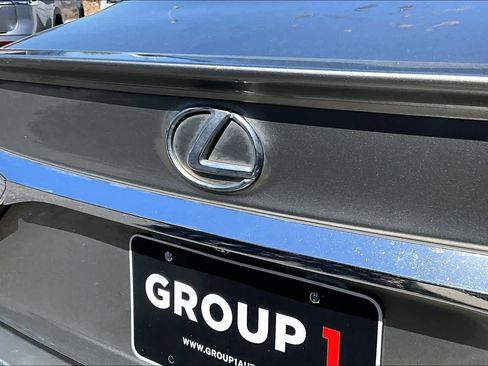 Used 2016 Lexus ES 350 w/ Luxury Package w/Wood Trim image 33