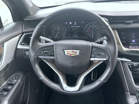 Used 2022 Cadillac XT6 Sport w/ Platinum Package image 15