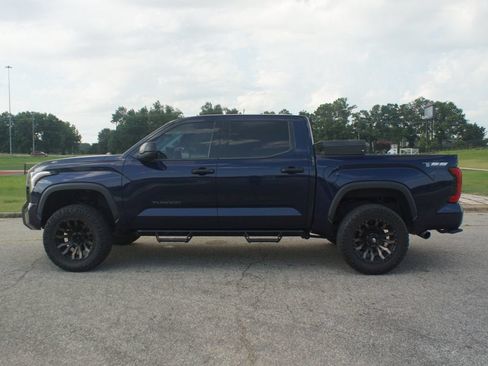 Used 2023 Toyota Tundra SR5 AWD/4WD image 12