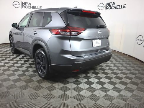 New 2026 Nissan Rogue SV AWD/4WD image 5