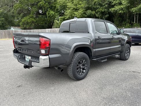 Used 2023 Toyota Tacoma SR5 RWD image 5