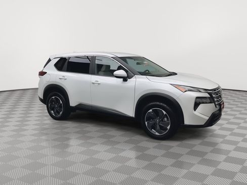 Used 2025 Nissan Rogue SV AWD/4WD image 36