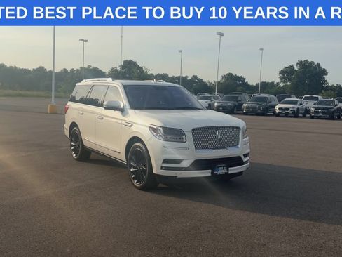 Used 2020 Lincoln Navigator Reserve w/ Equipment Group 208A Reserve AWD/4WD image 3