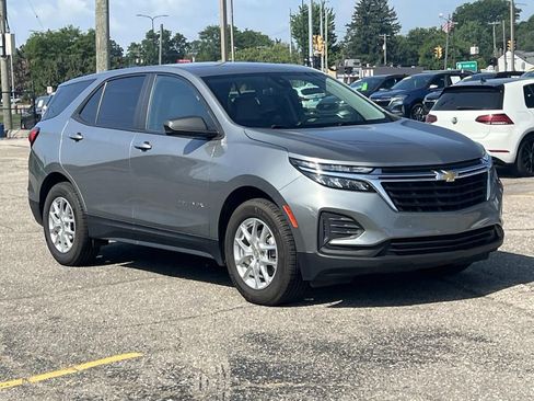 Certified 2024 Chevrolet Equinox LS FWD image 7