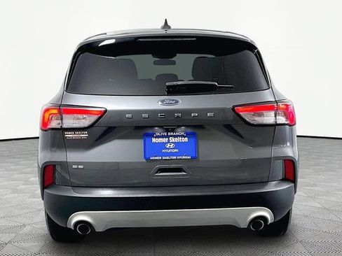 Used 2022 Ford Escape SE FWD image 5