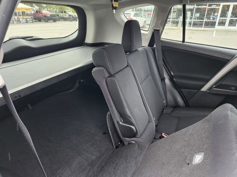 Used 2018 Toyota RAV4 LE w/ All Weather Liner Package image 28