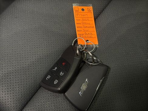 Used 2024 Chevrolet Traverse Z71 image 40