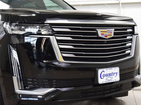 Used 2024 Cadillac Escalade ESV Premium Luxury Platinum AWD/4WD image 9