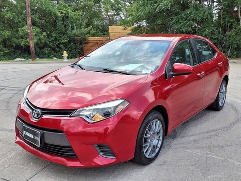 Used 2016 Toyota Corolla LE FWD image 7