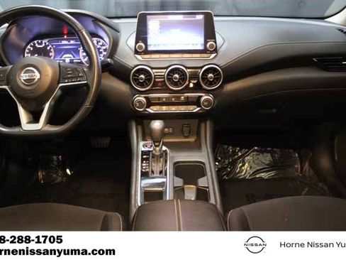 Used 2022 Nissan Sentra SV FWD image 12