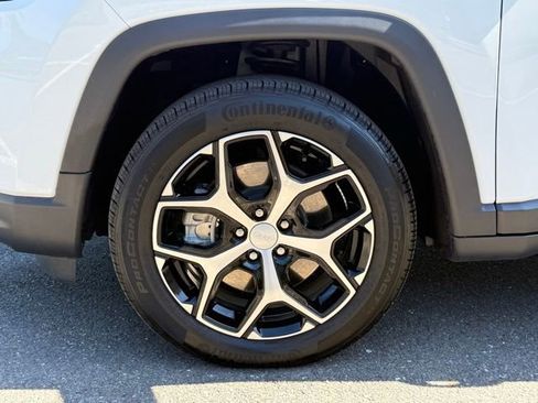 Used 2024 Jeep Compass Limited AWD/4WD image 19