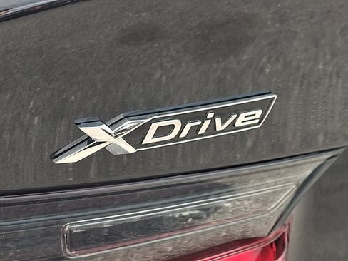 New 2026 BMW 330i xDrive Sedan w/ Premium Package AWD/4WD image 21