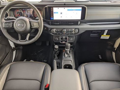 New 2026 Jeep Gladiator Sport AWD/4WD image 10