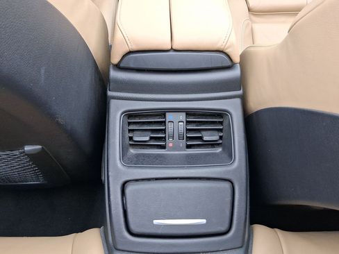 Used 2010 BMW M3 Convertible image 29