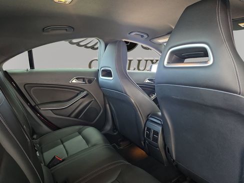 Used 2019 Mercedes-Benz CLA 250 image 13