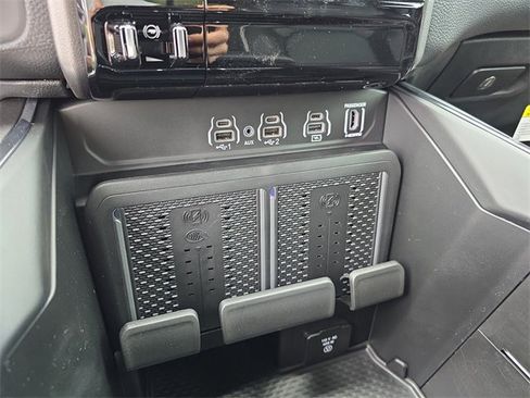 Used 2026 RAM 1500 Laramie image 19