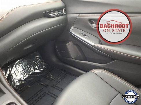 Used 2023 Nissan Sentra SR w/ SR Premium Package image 24