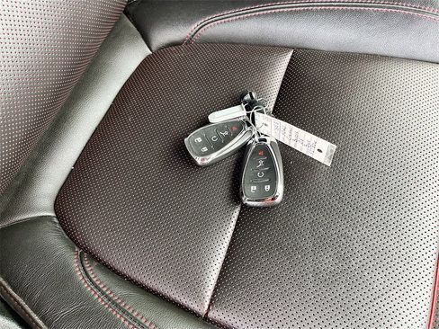 Used 2020 Chevrolet Blazer RS image 33