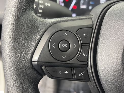 Used 2025 Toyota RAV4 LE AWD/4WD image 29