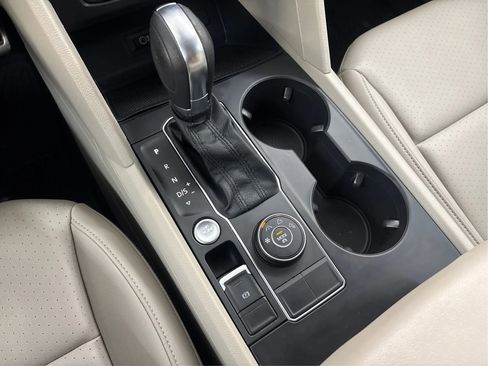 Used 2019 Volkswagen Atlas SE w/ Towing Package AWD/4WD image 47