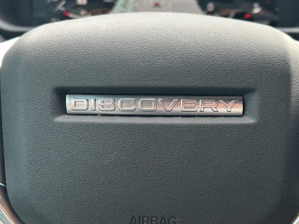 Used 2024 Land Rover Discovery Dynamic SE AWD/4WD image 43