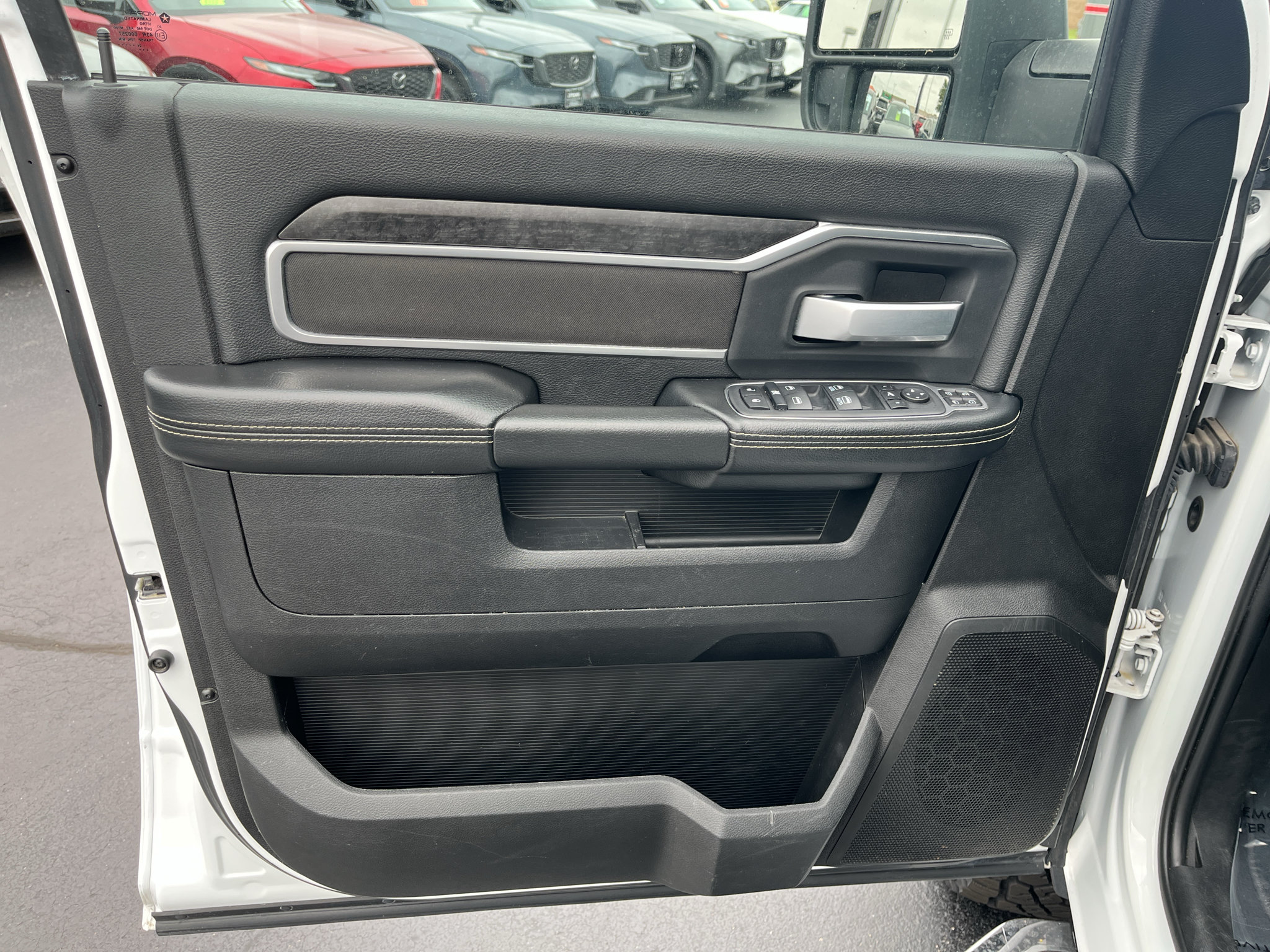 Used 2024 RAM 2500 Big Horn AWD/4WD image 16
