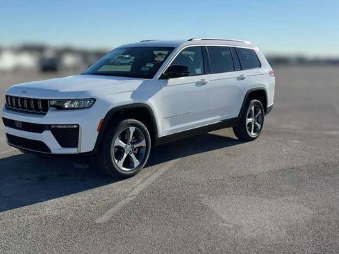 New 2026 Jeep Grand Cherokee L Limited image 1