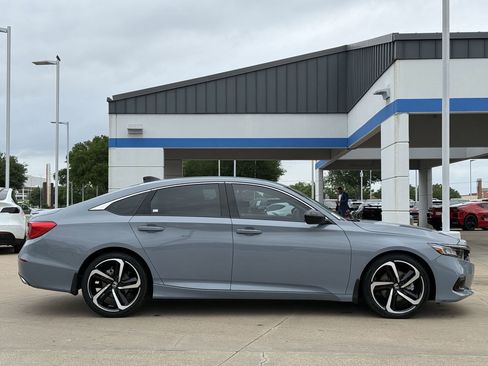 Used 2022 Honda Accord Sport Special Edition image 3