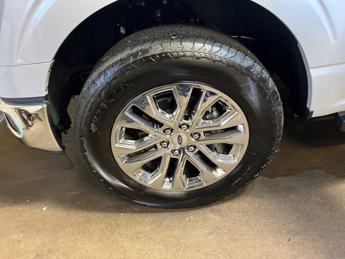 Used 2025 Ford F150 Lariat w/ Equipment Group 501A Mid image 31