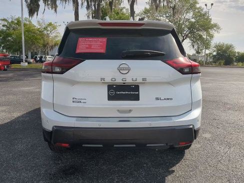 Certified 2025 Nissan Rogue SL w/ Tech Package AWD/4WD image 5
