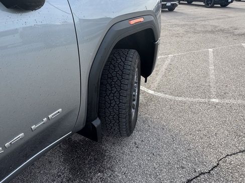 Used 2026 GMC Sierra 2500 SLE w/ SLE Value Package; image 3