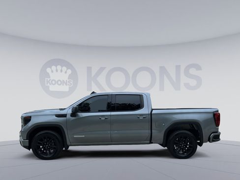 Used 2023 GMC Sierra 1500 Elevation RWD image 13