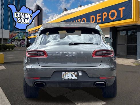 Used 2018 Porsche Macan AWD/4WD image 4