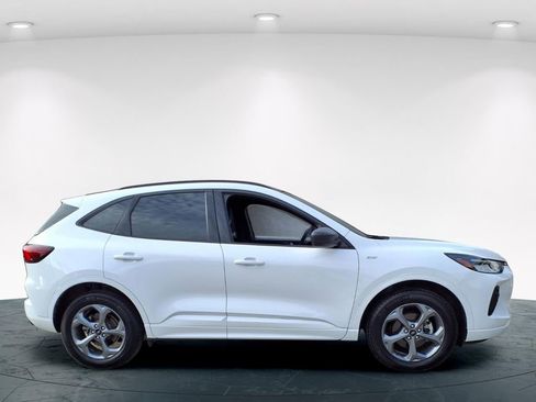 Used 2023 Ford Escape ST-Line w/ Tech Pack #1 image 2