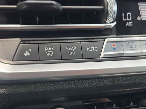 Used 2019 BMW 330i xDrive Sedan w/ Premium Package AWD/4WD image 20