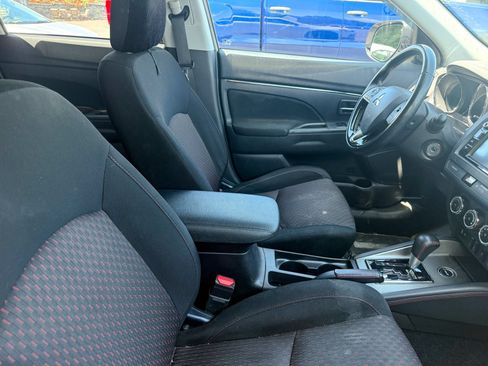 Used 2018 Mitsubishi Outlander Sport LE AWD/4WD image 9
