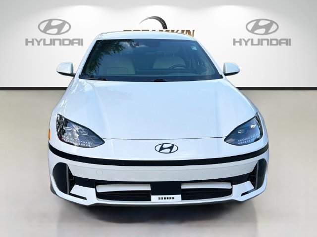 Used 2024 Hyundai Ioniq 6 SEL RWD image 2